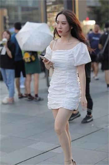 偷摸熟睡的母亲中文字幕