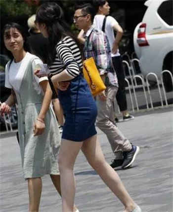 帝王受龙椅上生子