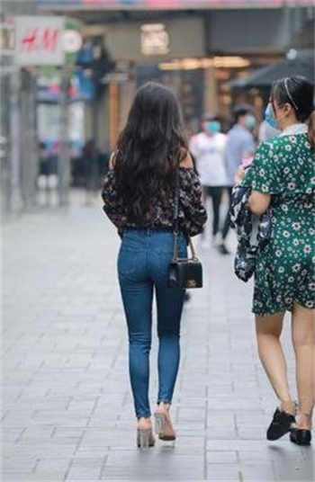 不知火舞公园狂欢无翼鸟