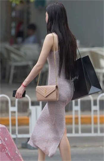 妻子拒绝不了的老板