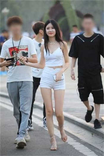 送披萨只是一个接口电影