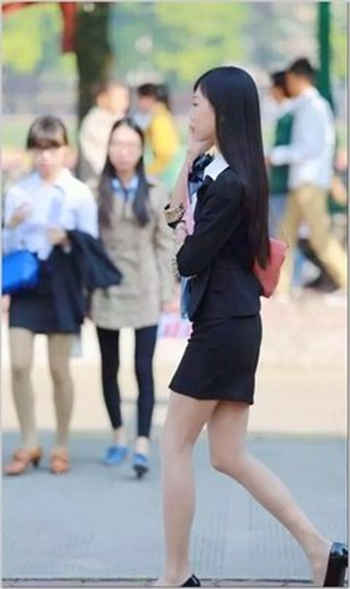 百合女同图片