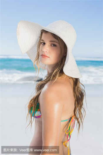 holly halston啥意思