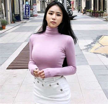 《偷奶吃》云上椰子