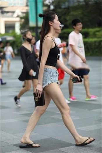 狗狗突然后腿无力走路不稳